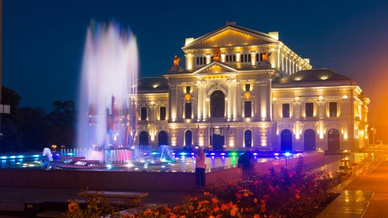 Institutia administratiei publice locale si sediul central primarie