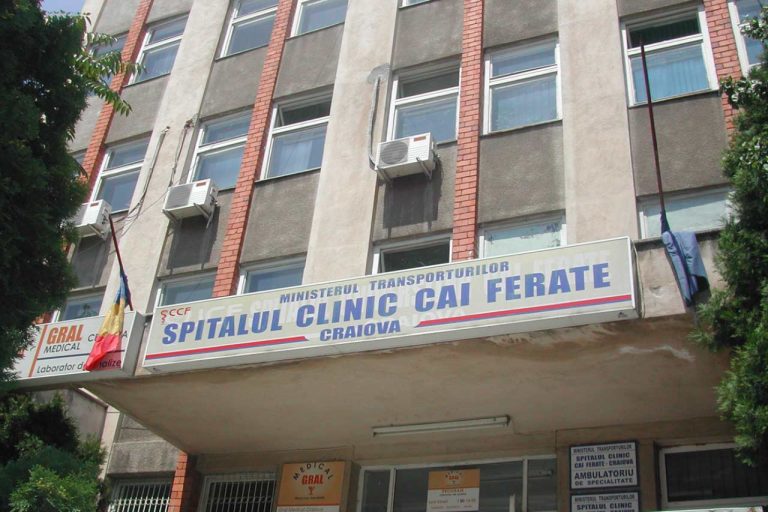 Clădirea Spitalului Clinic Căi Ferate Craiova de pe bulevardul Știrbei Vodă
