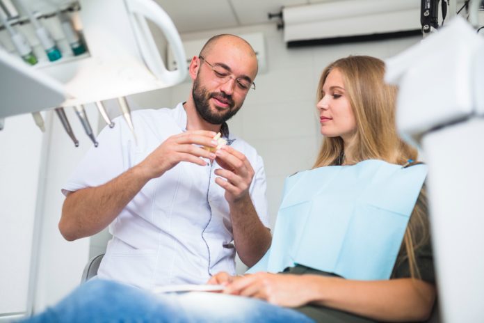 Implant dentar