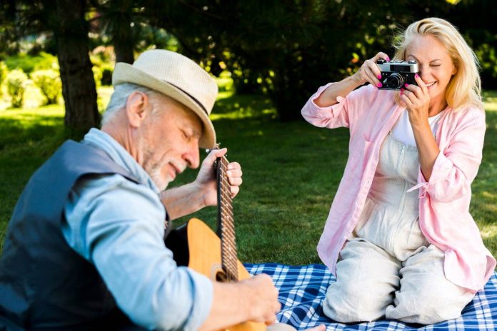 Tabel Varsta pensionare anticipata femei - Conditii Tabel Varsta pensionare anticipata femei