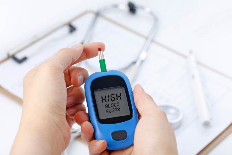 Tabel comparativ cu valorile glicemiei normale prediabet si diabet pe grupe de varsta