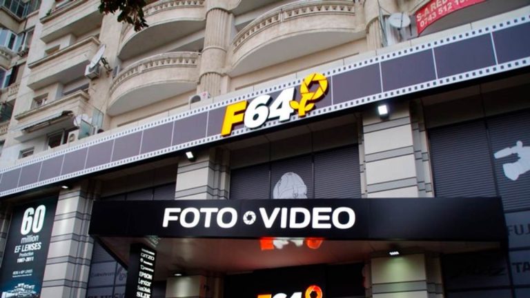 Contact și suport clienți F64 România