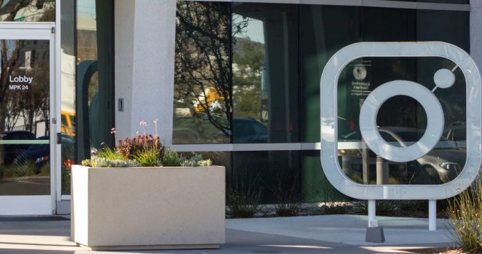 Contact Instagram România pentru suport probleme cont