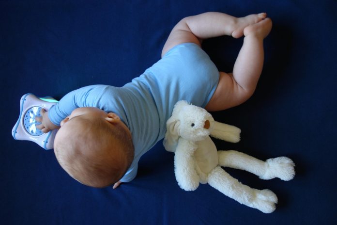 Jucării care susțin primii pași și coordonarea motorie Jucării care susțin primii pași și coordonarea motorie