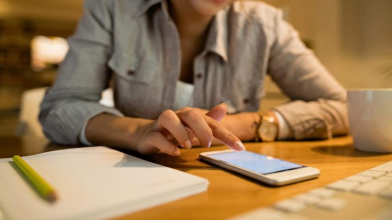 Aplicația Raiffeisen Smart Business