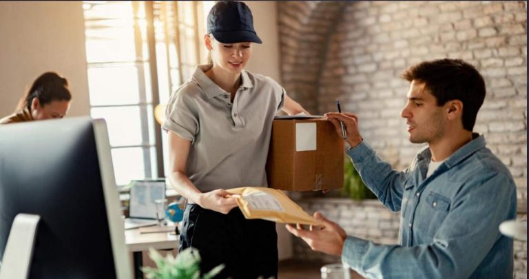 Livrare colet Fan Courier România