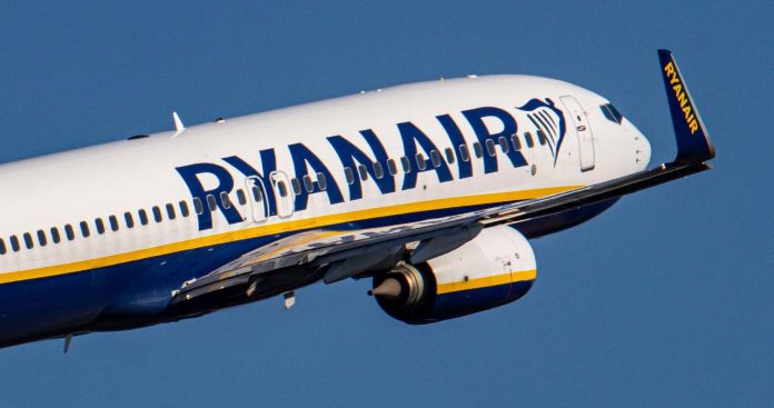 Interfata aplicatie Ryanair proces check-in si verificare identitate