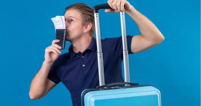 Pot transfera un bilet Ryanair către altă persoană Pot transfera un bilet Ryanair către altă persoană