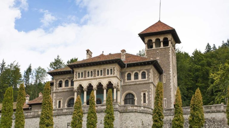 Castelul Cantacuzino Busteni - Preturile Anului 2026