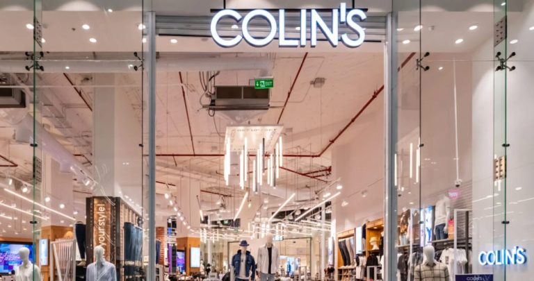 Colet COLIN'S livrat prin curier și etichete de retur