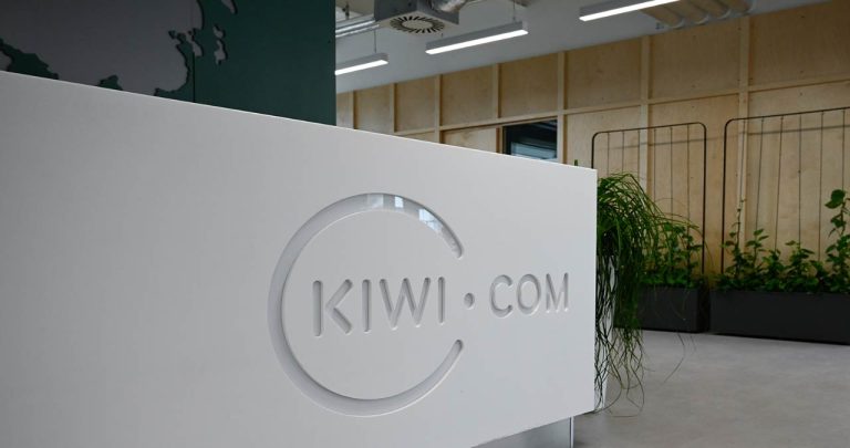 Suport Clienti si Asistenta Zboruri Kiwi