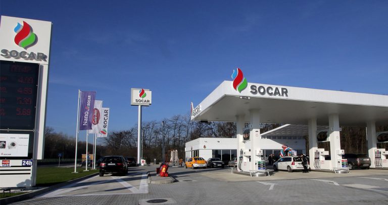 Statie de alimentare Socar cu servicii Cafe Nar si plata rapida la pompa pentru carduri de flota B2B