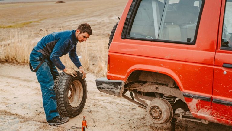 Radierea vehiculelor uzate la dezmembrări în 2026