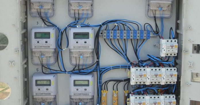 Schimbare Furnizor gaz sau curent cu datorii