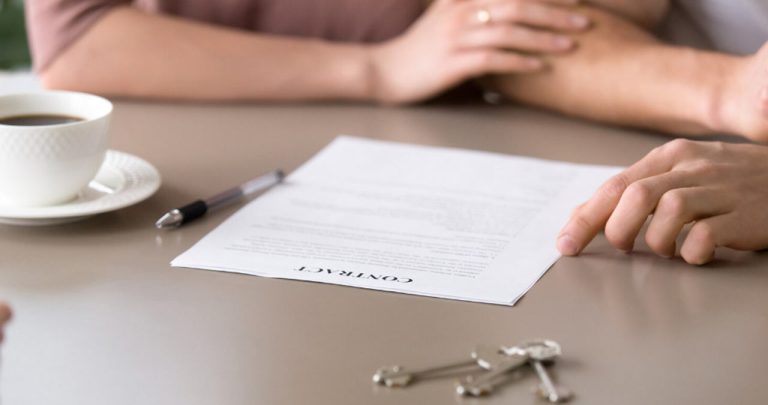 Verificare dezvoltator imobiliar acte litigii avans 2026