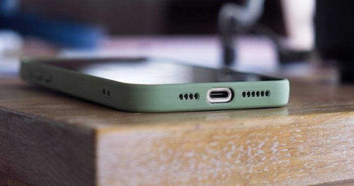 Cum activezi subtitrările automate TikTok: Ghid Complet 2026