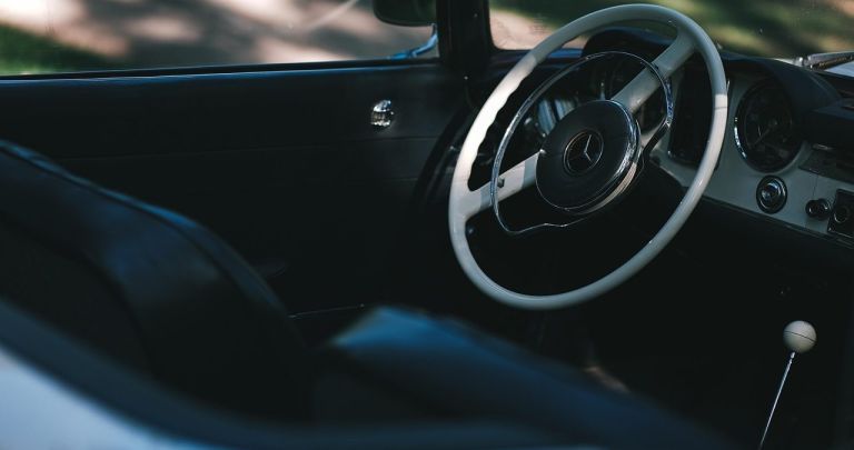 Uber Comfort vs UberX: Diferențe Preț și Spațiu 2026