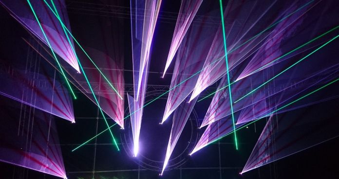 Gravare laser Notino 2026: Cum personalizezi sticla de parfum